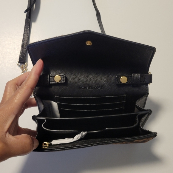 Michael Kors NWOT Leopard Print Calf Hair wallet in a chain. - Picture 4 of 11